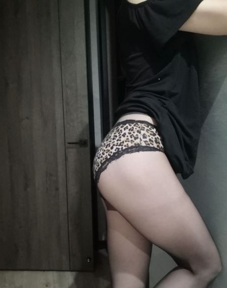 三年片在线观看免费观看大全借种